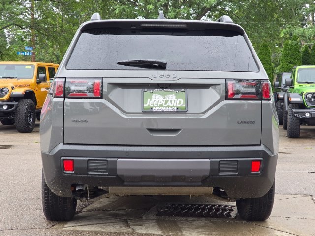 New 2026 Sting-Gray Clear-Coat Exterior Paint Jeep Laredo image 26