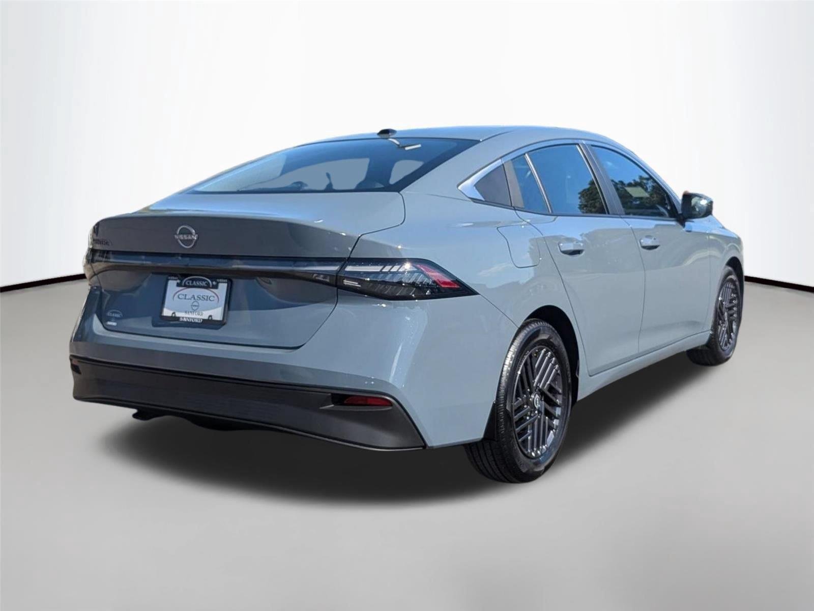 New 2027 Atlantic Gray Metallic Nissan SV image 5