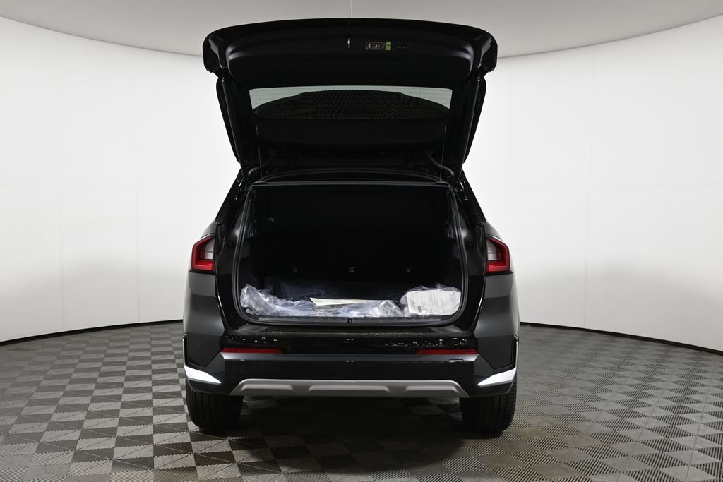 New 2026 Jet Black BMW xDrive28i image 36