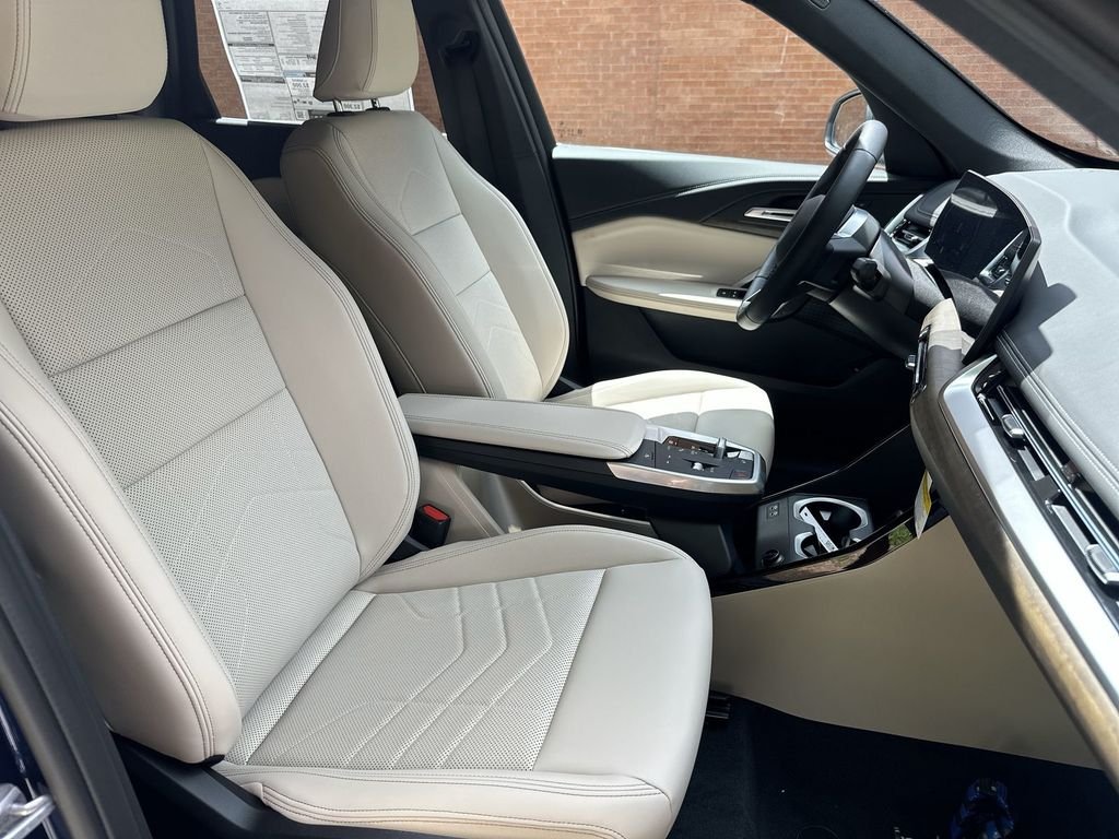 Used 2025 Blue BMW xDrive28i image 25