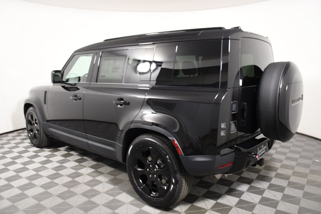 New 2026 Santorini Blk Land Rover S image 3