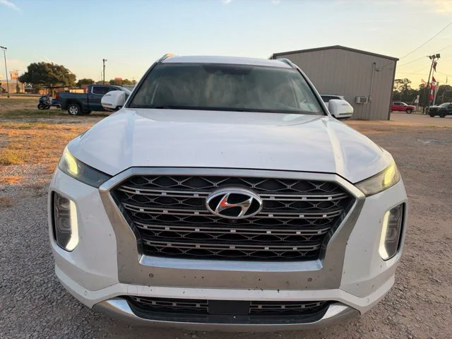 Used 2020 White Hyundai Limited image 3