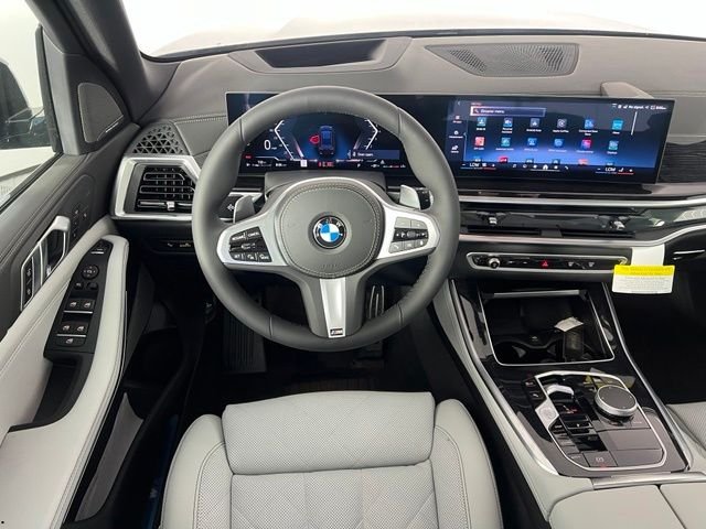 New 2026 Black BMW sDrive40i image 32
