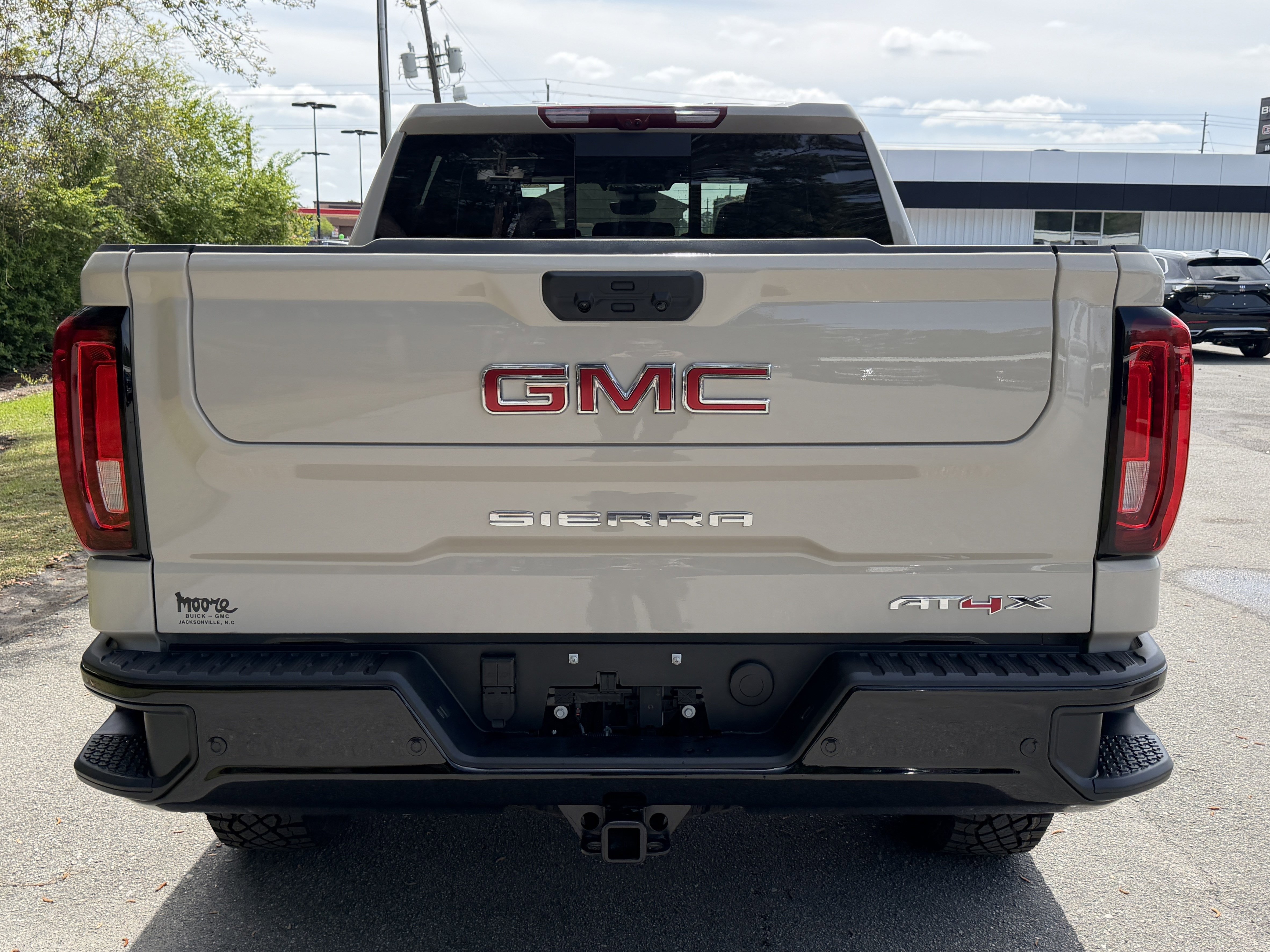 2026 GMC Sierra 1500 AT4X - Photo 11