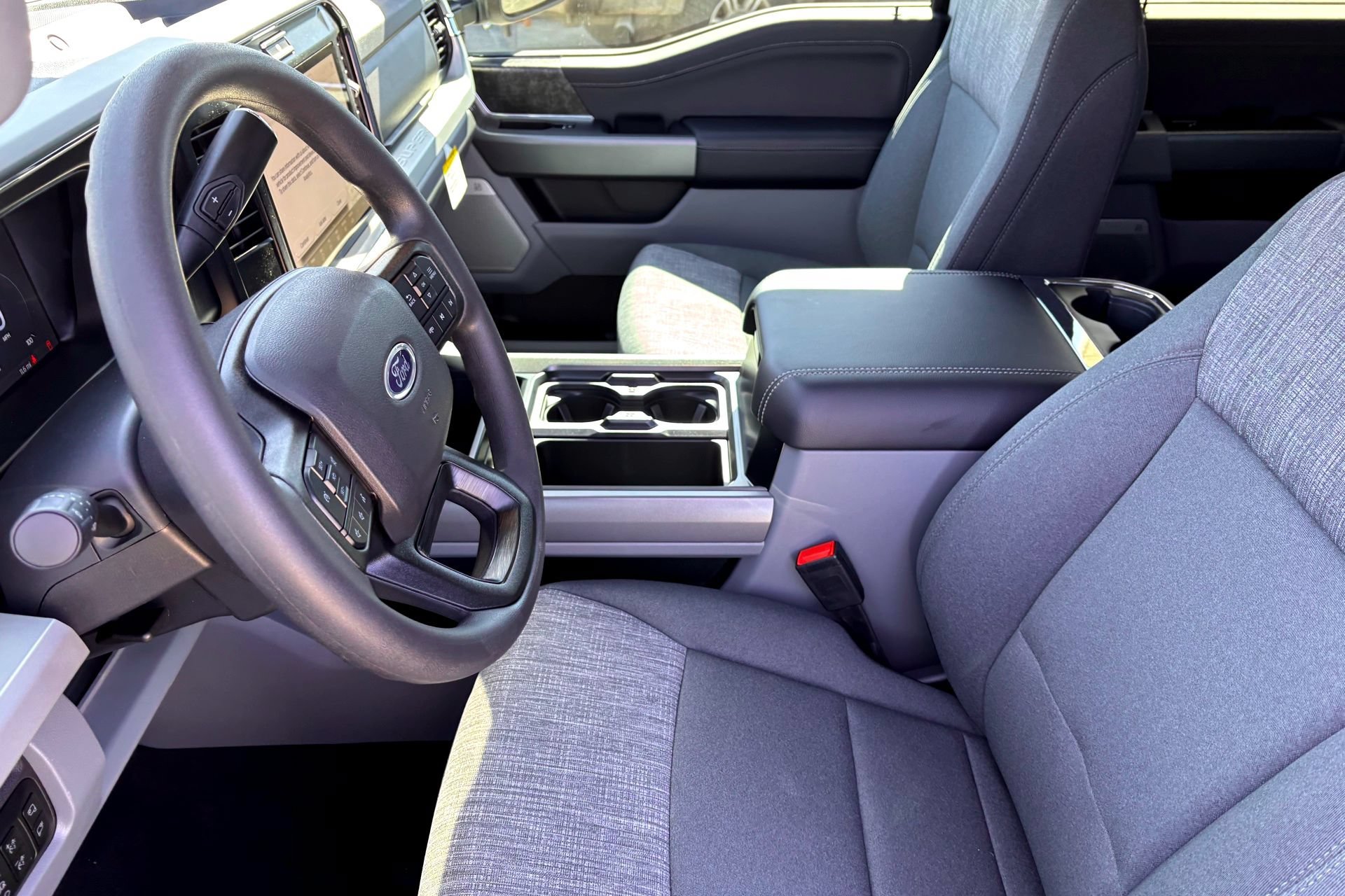 New 2026 Avalanche Ford XLT image 7