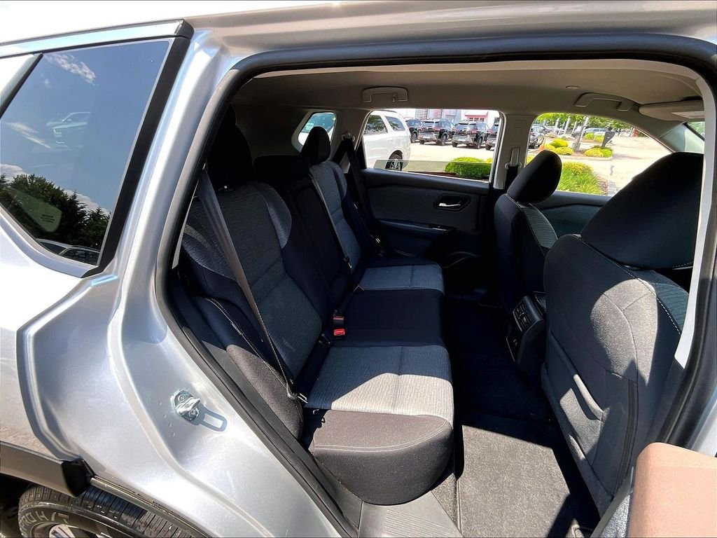 Used 2023 Silver Nissan SV image 16
