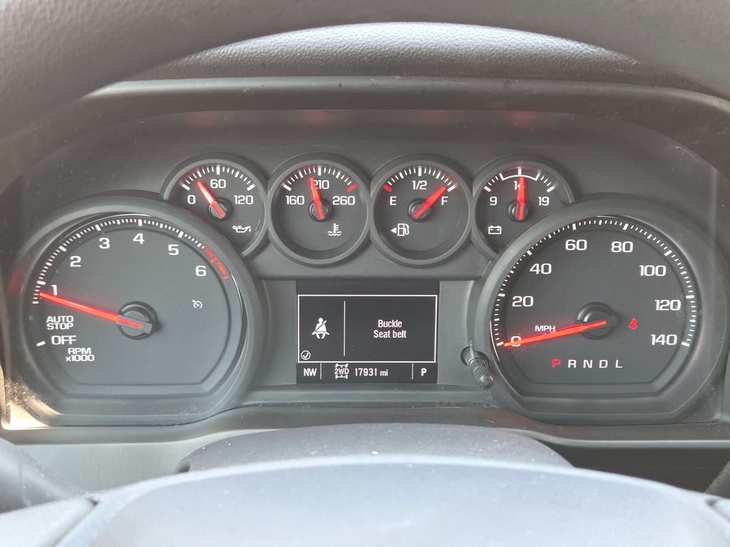 Used 2025 White Chevrolet Custom image 25