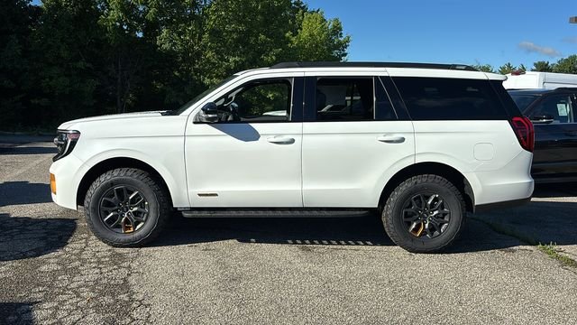 New 2026 Star White Metallic Tri-Coat Ford Tremor image 4