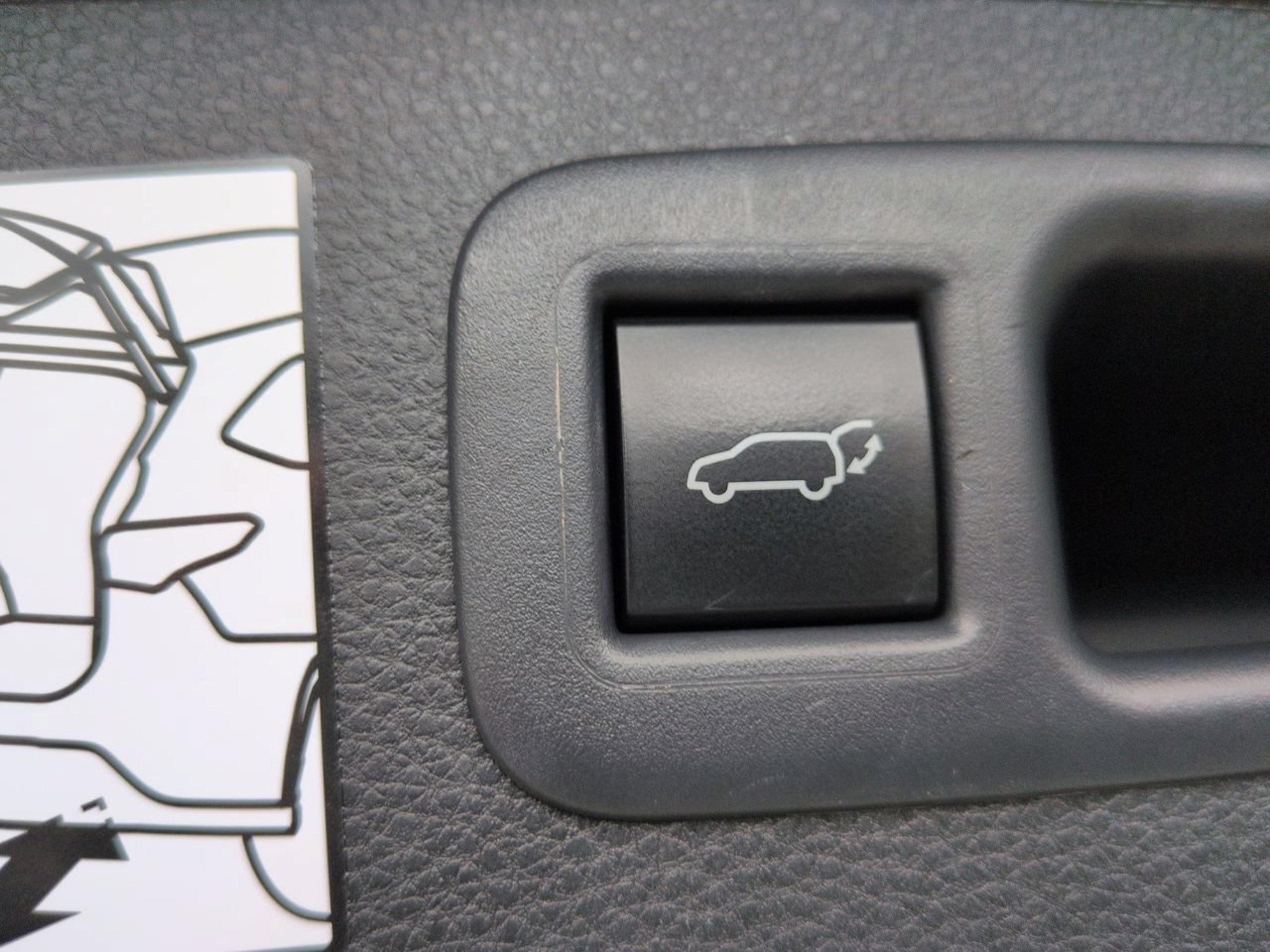 Used 2024 Pearl Toyota XLE image 18