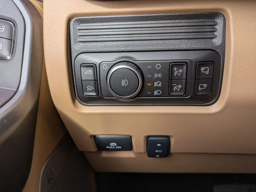 New 2026 Argon Blue Metallic Ford Lariat image 28