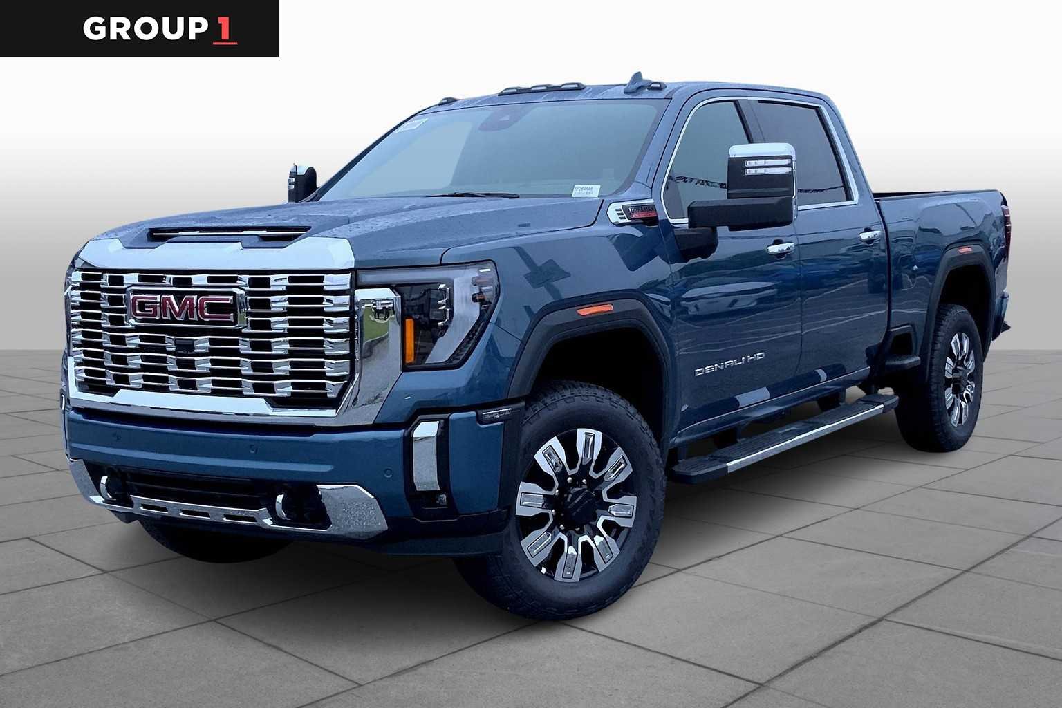 New 2025 GMC Sierra 2500HD Denali Crew Cab Pickup in #SF284948