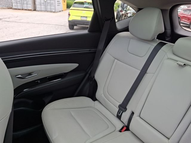 Certified Used 2024 White Hyundai SEL Convenience image 18