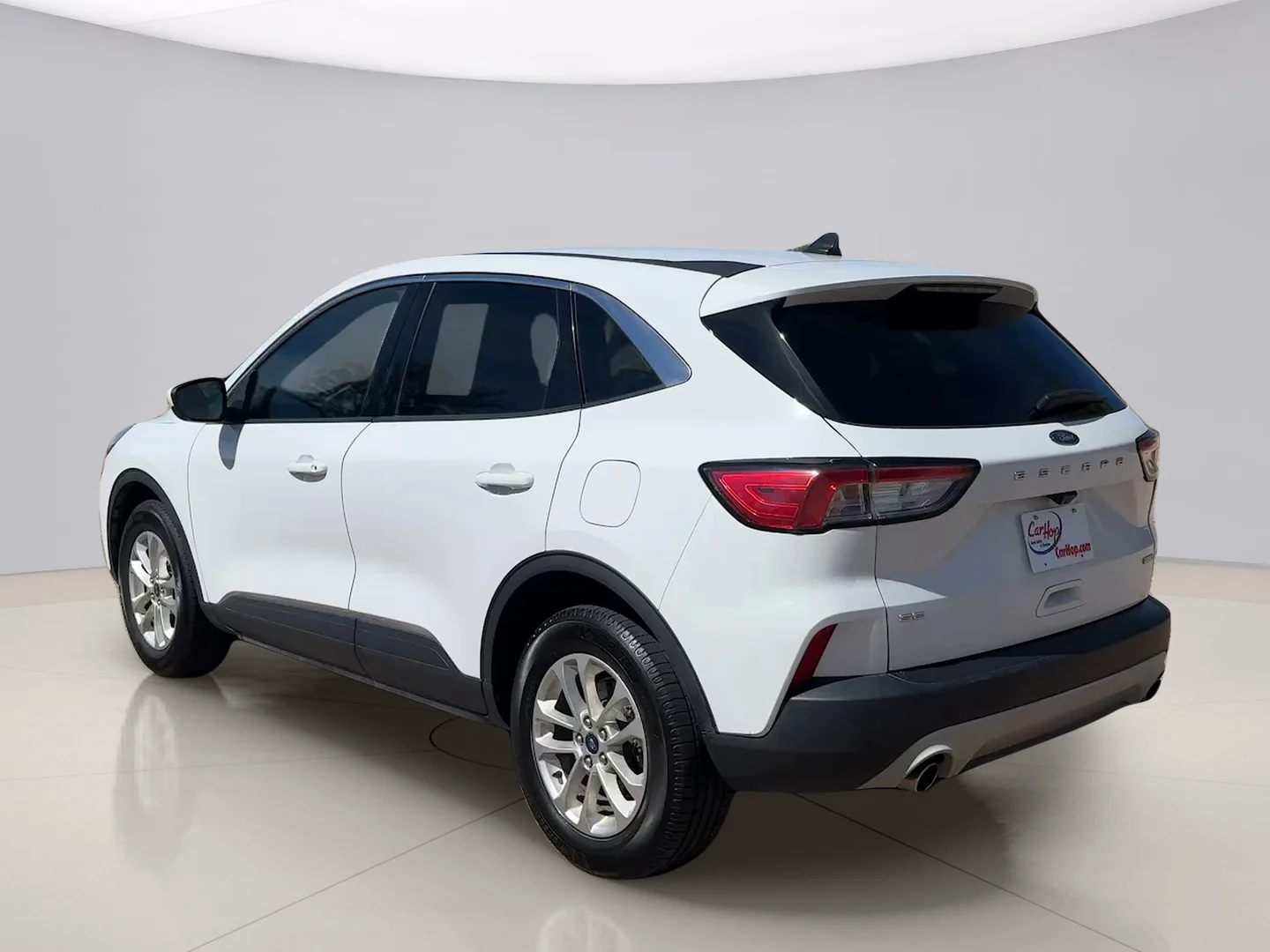 Used 2020 White Ford SE image 3