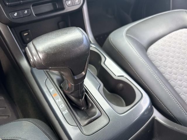 Used 2016 Black Chevrolet Z71 image 33
