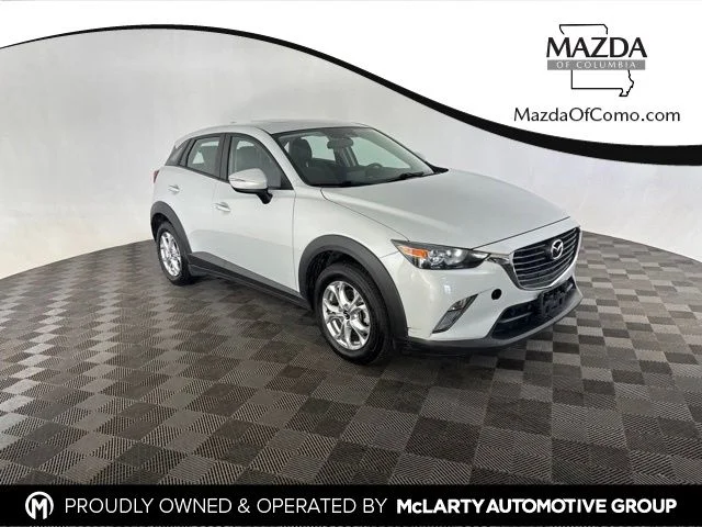 Used 2016 White Mazda Touring image 1