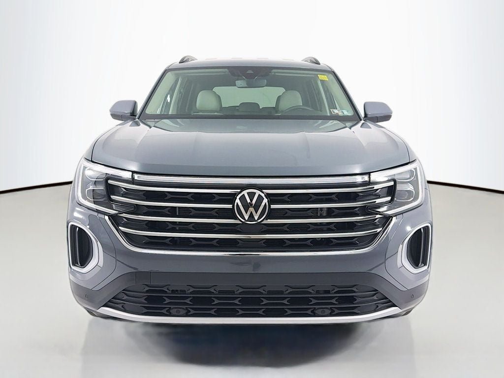 New 2026 Pure Gray Volkswagen 2.0T SE w/Technology 4MOTION image 2