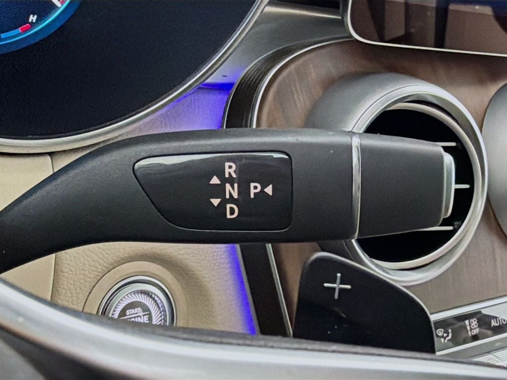 Used 2022 Lunar Blue Metallic Mercedes-Benz GLC 300 4MATIC® SUV image 17