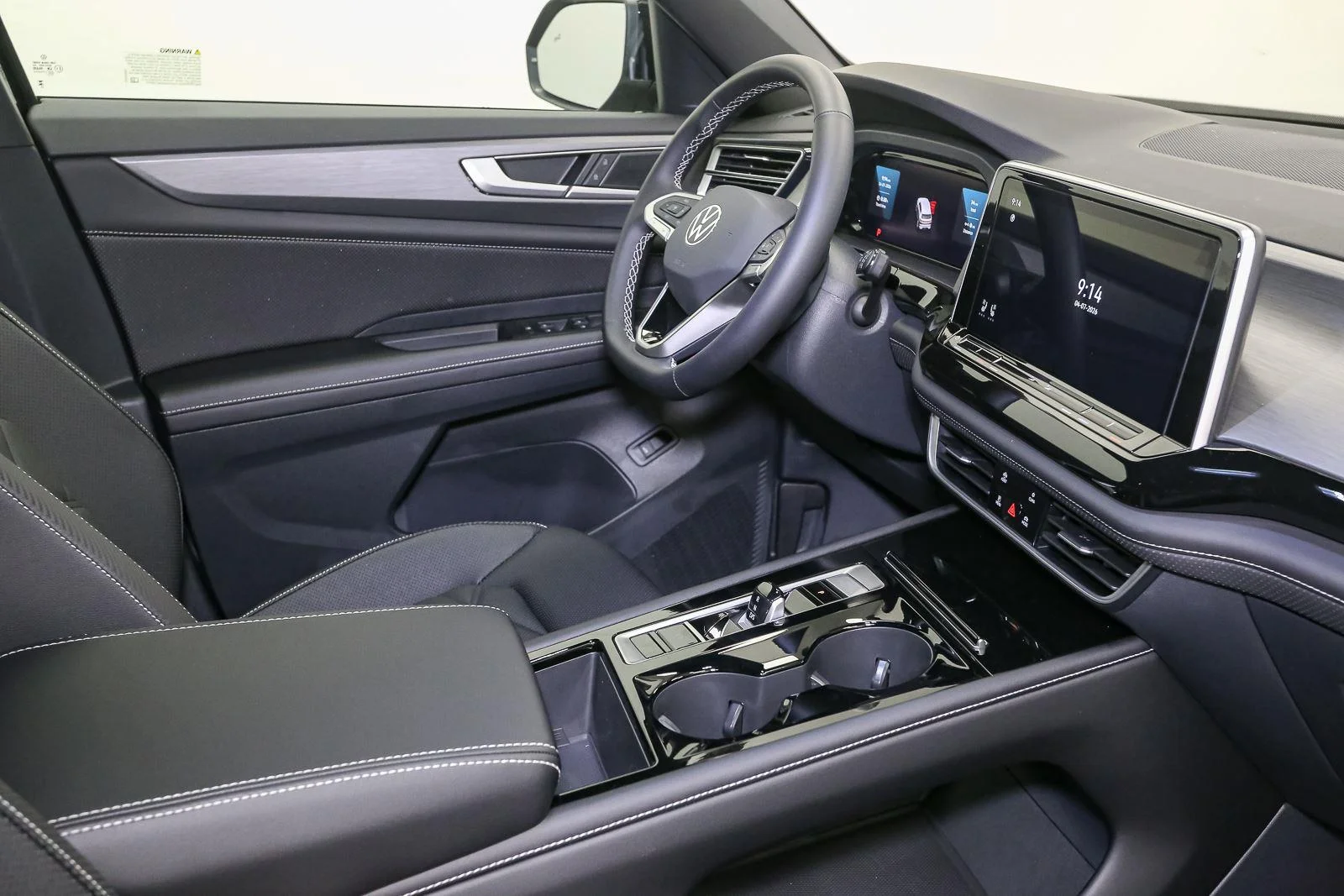 New 2026 Pure Gray Volkswagen 2.0T SE w/Technology image 15