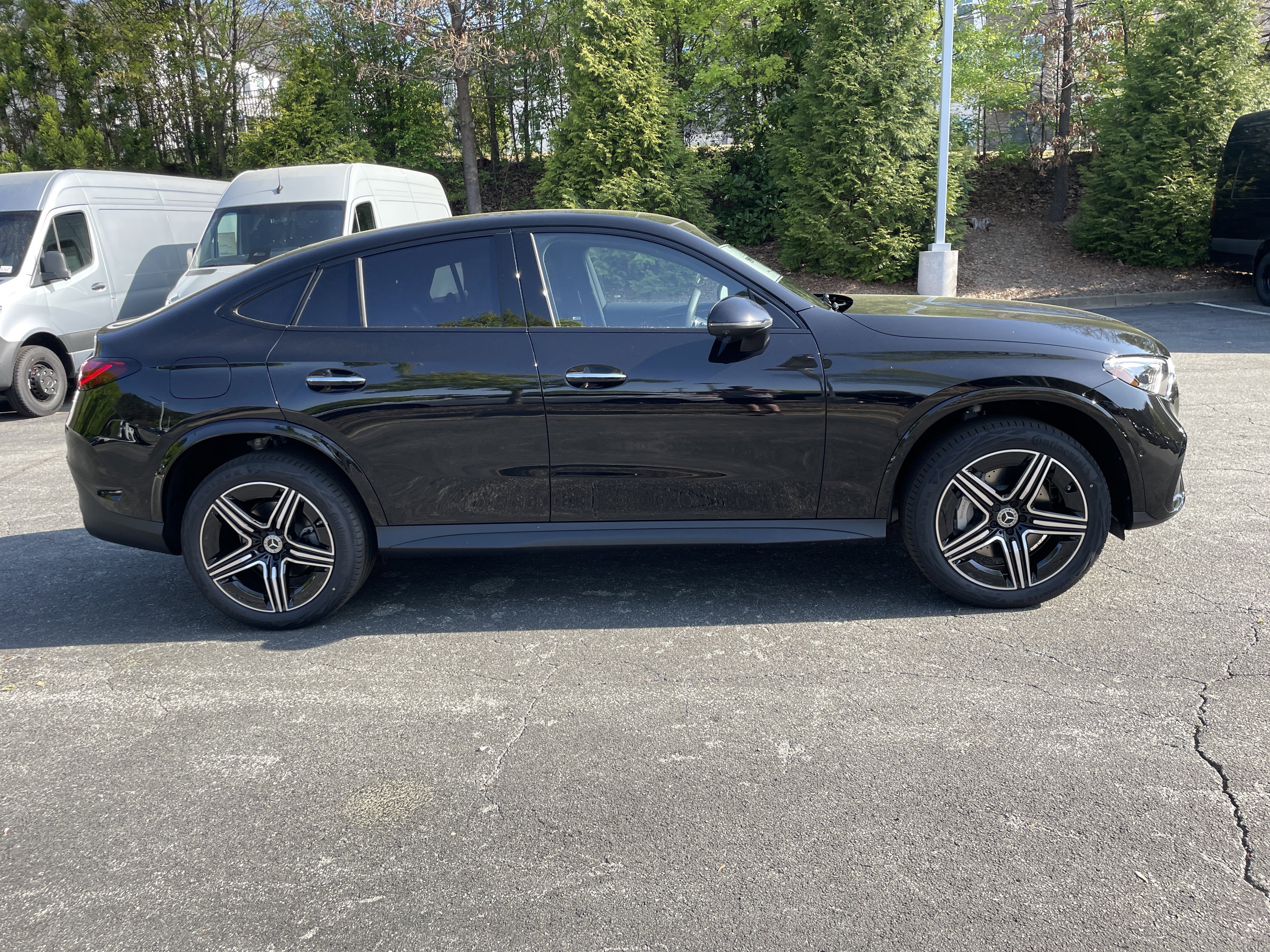New 2026 Obsidian Black Metallic Mercedes-Benz GLC 300 4MATIC® Coupe image 5