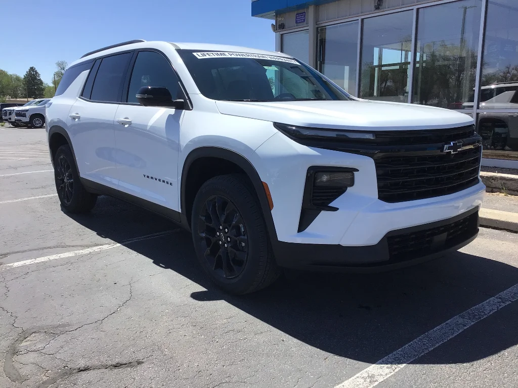 New 2026 Summit White Chevrolet LT image 2