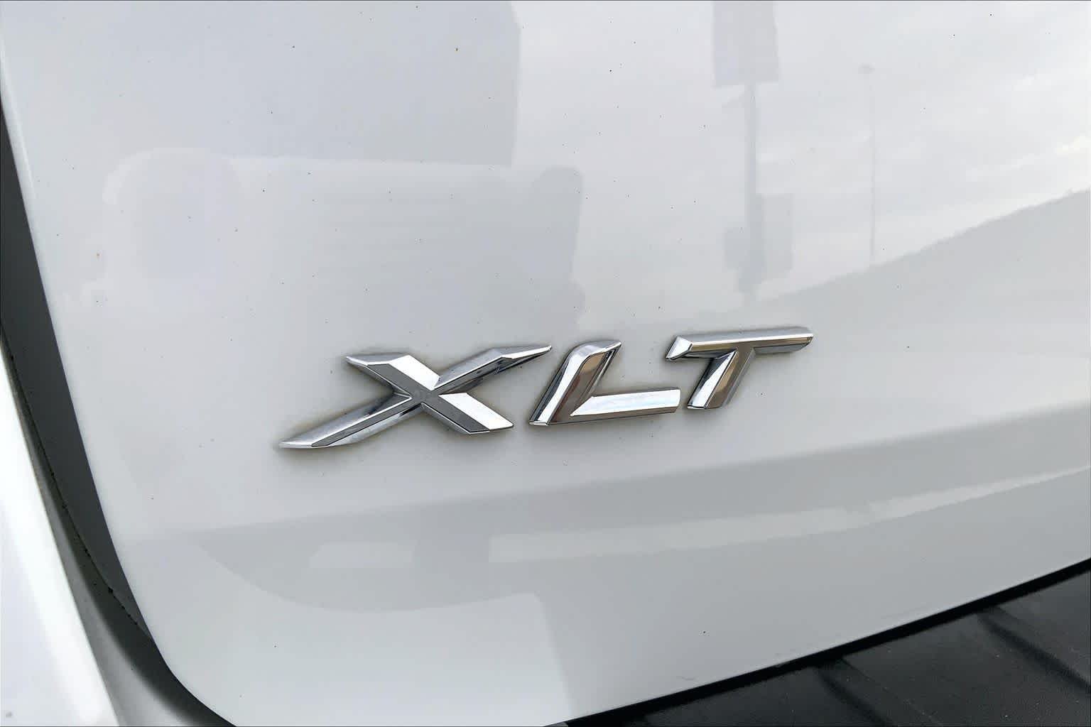 Certified Used 2024 Oxford White Ford XLT image 31