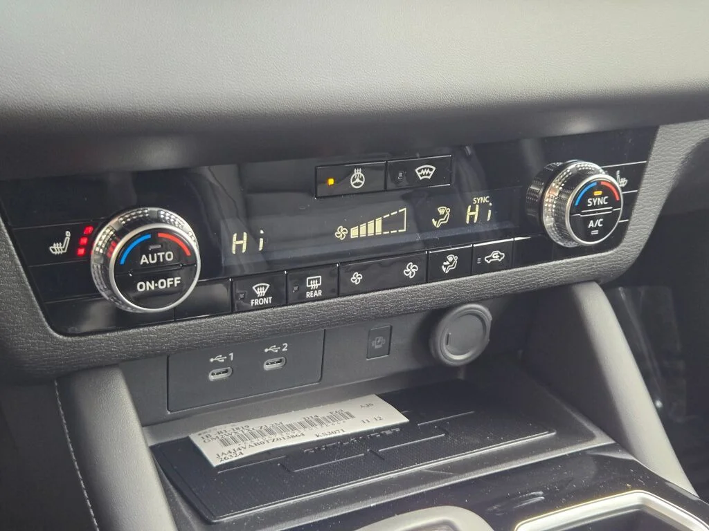 New 2026 Blue Mitsubishi SE 1.5T S-AWC image 21