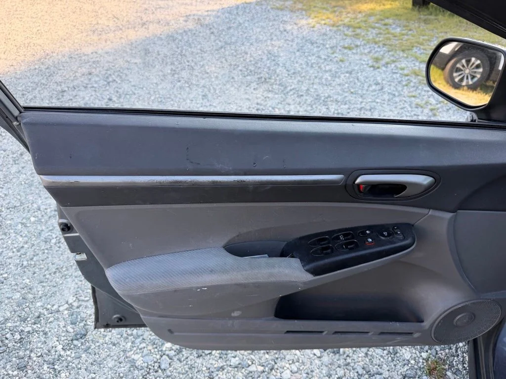 Used 2010  Honda EX image 18