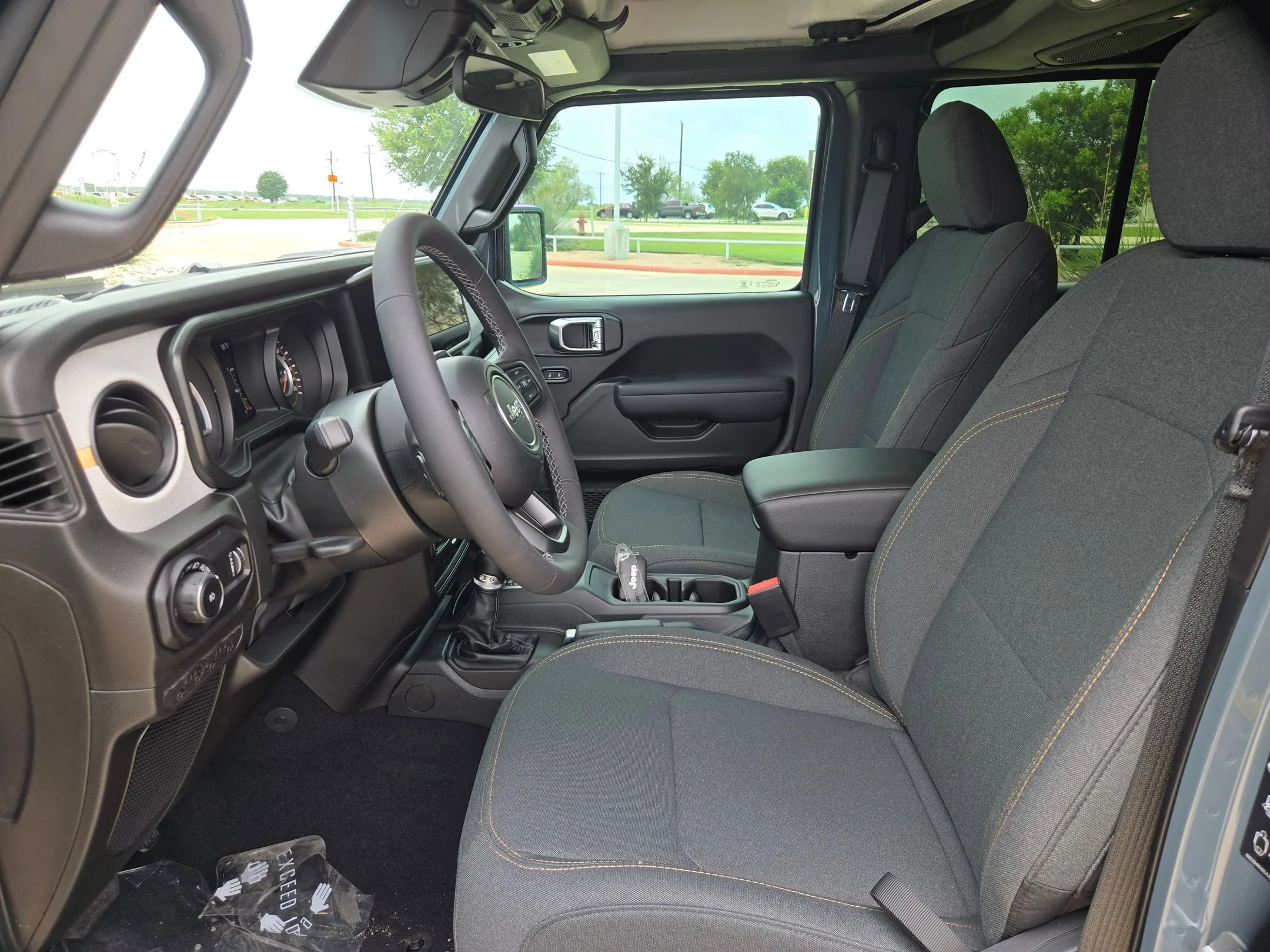 New 2026 Anvil Clear-Coat Exterior Paint Jeep Sport S image 9