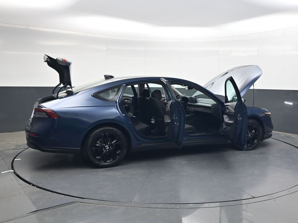 2025 Honda Accord SE - Photo 35