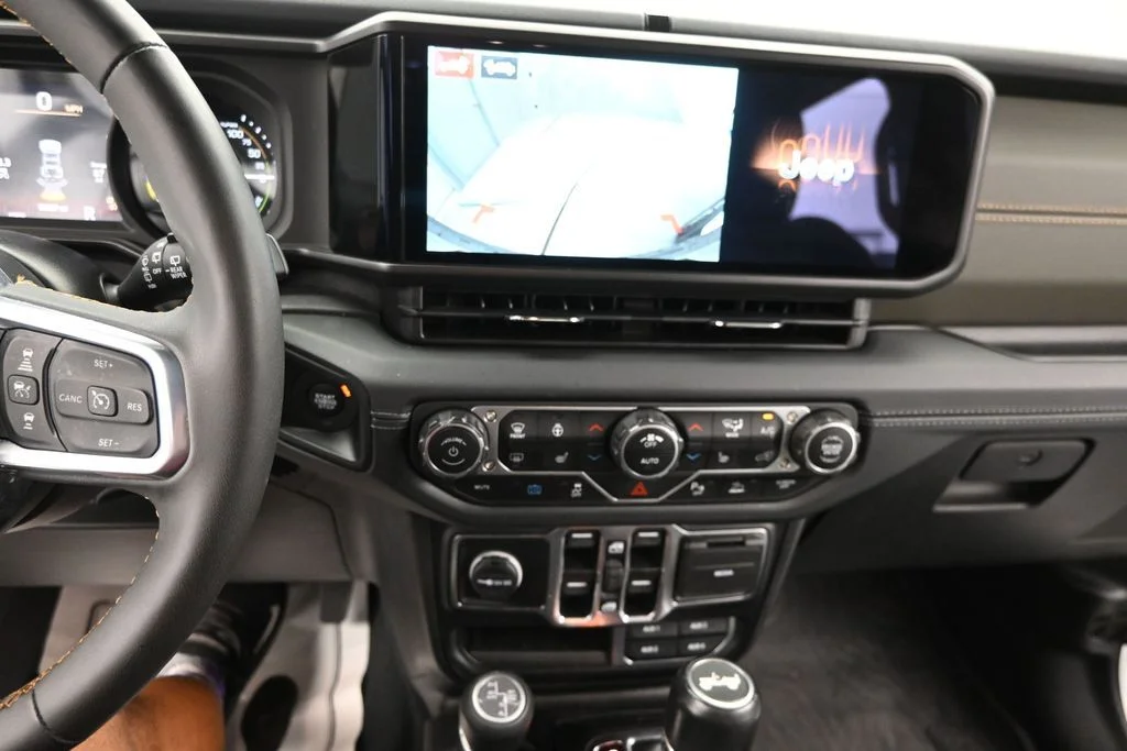 Used 2024 White Jeep High Altitude 4xe image 15