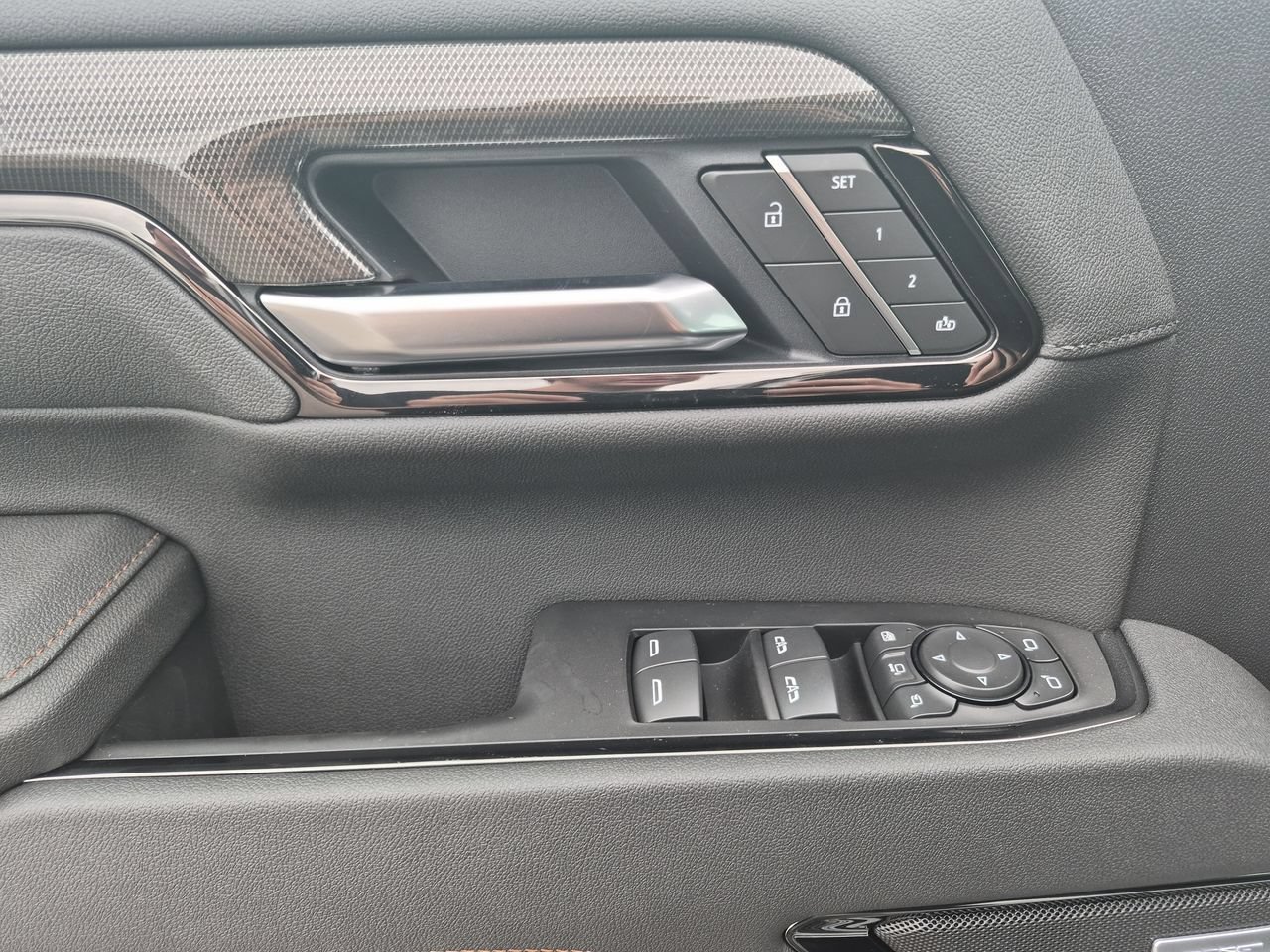 2026 GMC Sierra 2500HD AT4 - Photo 23