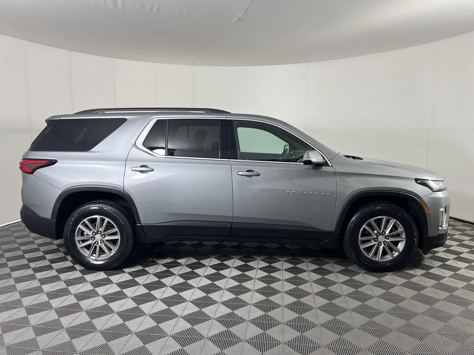 Used 2023 Sterling Gray Metallic Chevrolet LT Cloth image 26