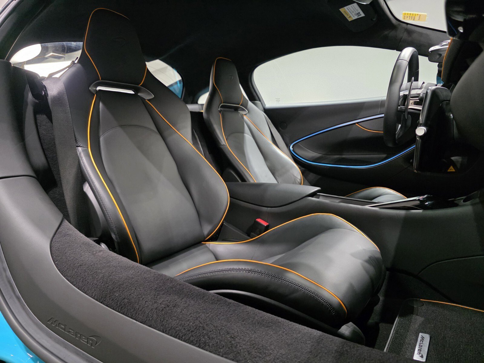 Used 2025 MSO Tokyo Cyan McLaren TechLux Coupe image 17
