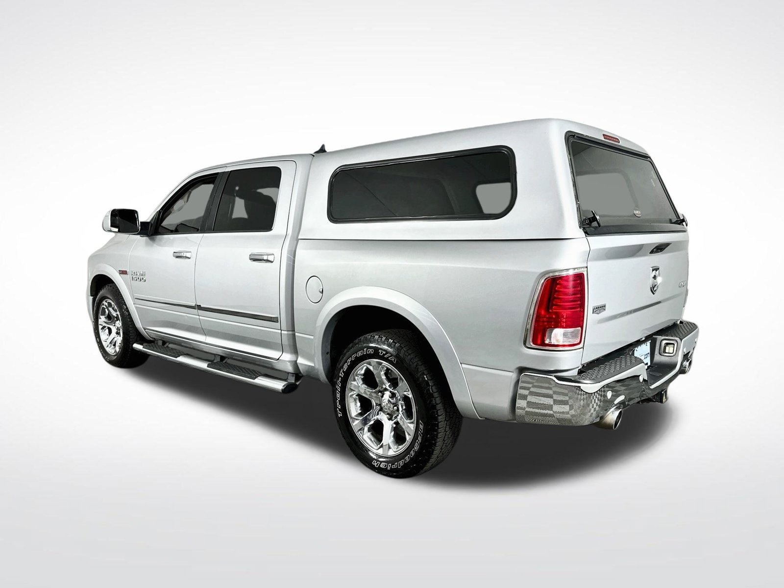 Used 2015 Bright Silver Clearcoat Metallic Ram Laramie image 6