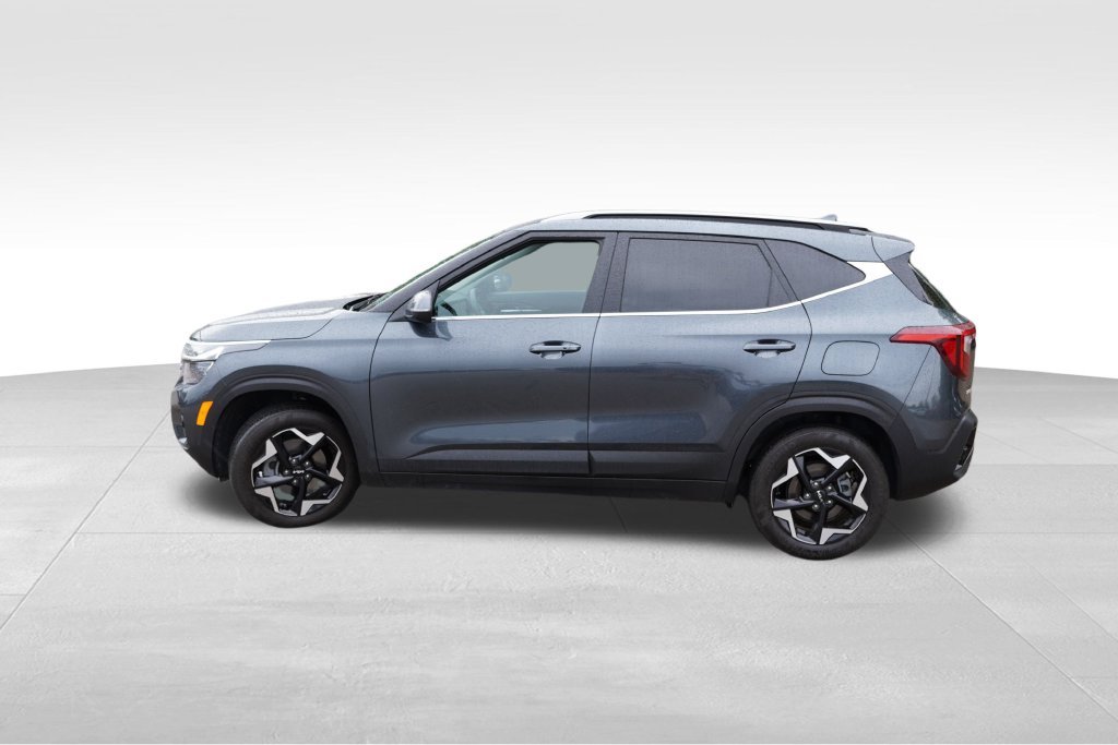 Used 2024 Gravity Gray Kia EX image 9