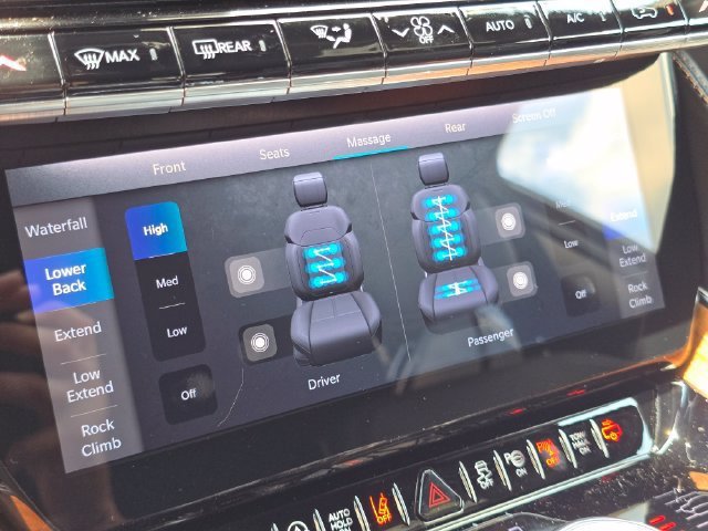 New 2026 Silver-Zynith Exterior Paint Jeep Summit Reserve image 23