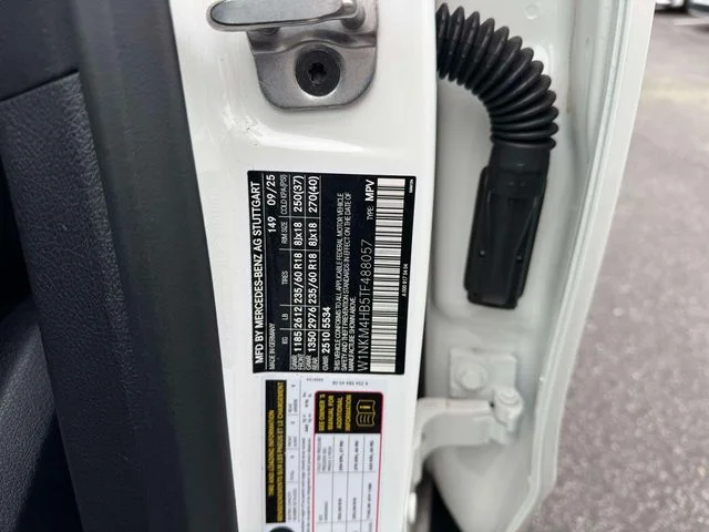 Used 2026 White Mercedes-Benz GLC 300 image 17