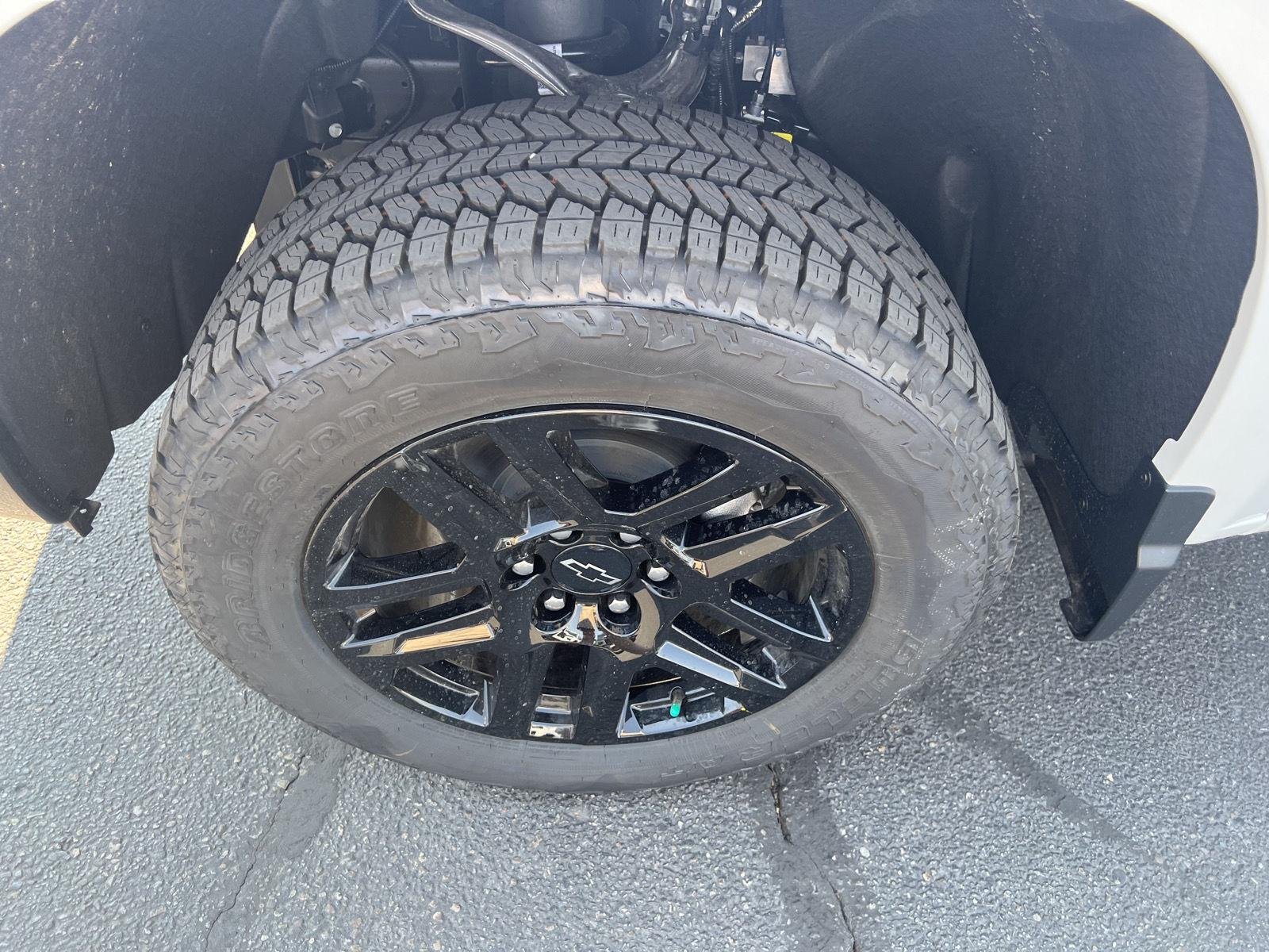 New 2026 Summit White Chevrolet LT Trail Boss image 10