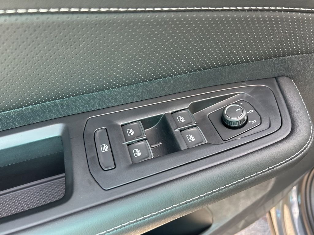 2026 Volkswagen Atlas SE w/Tech - Photo 19