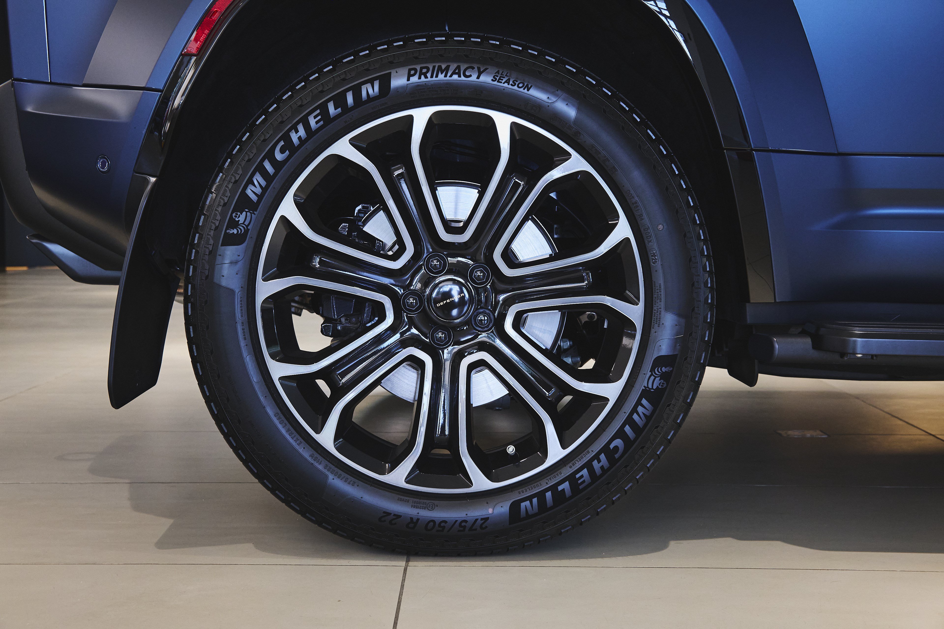 Used 2026 Sargasso Blue Premium Matte Land Rover OCTA image 15
