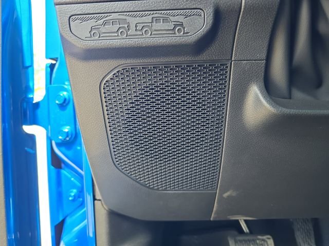New 2026 Hydro Blue Pearl-Coat Exterior Paint Jeep Sport S image 13