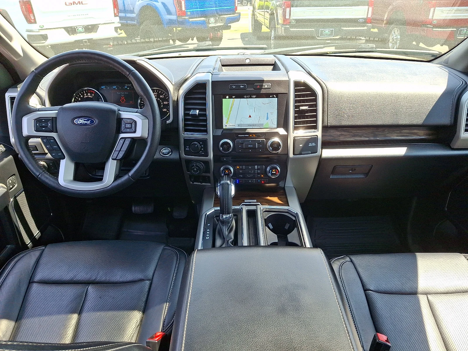 Used 2018 Shadow Black   G1 Ford LARIAT image 15