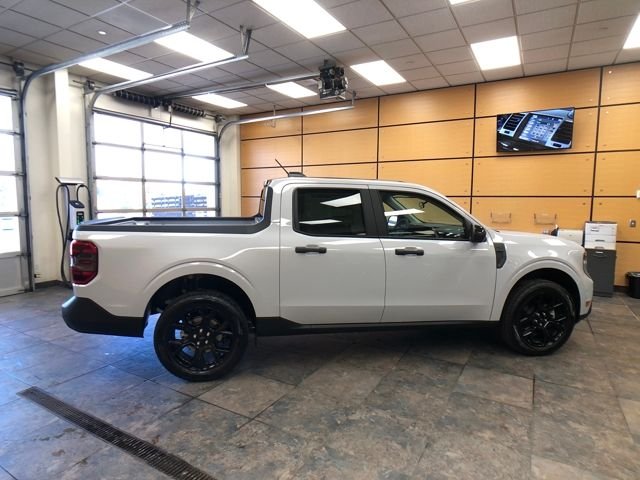 2025 Ford Maverick XLT - Photo 8