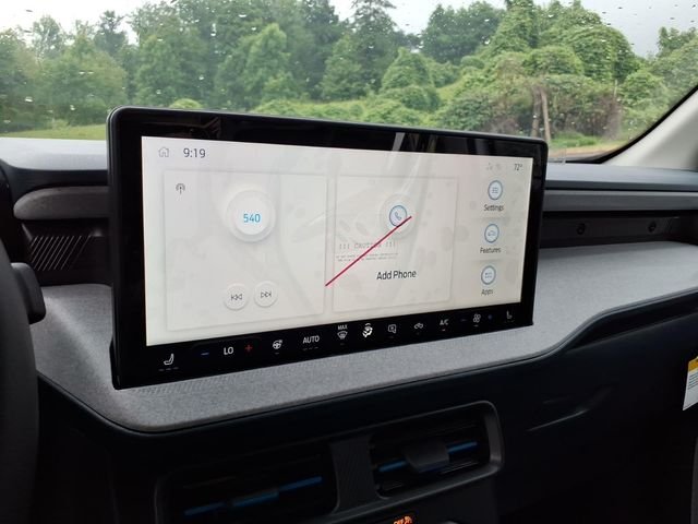 New 2026 Oxford White Ford XLT image 27