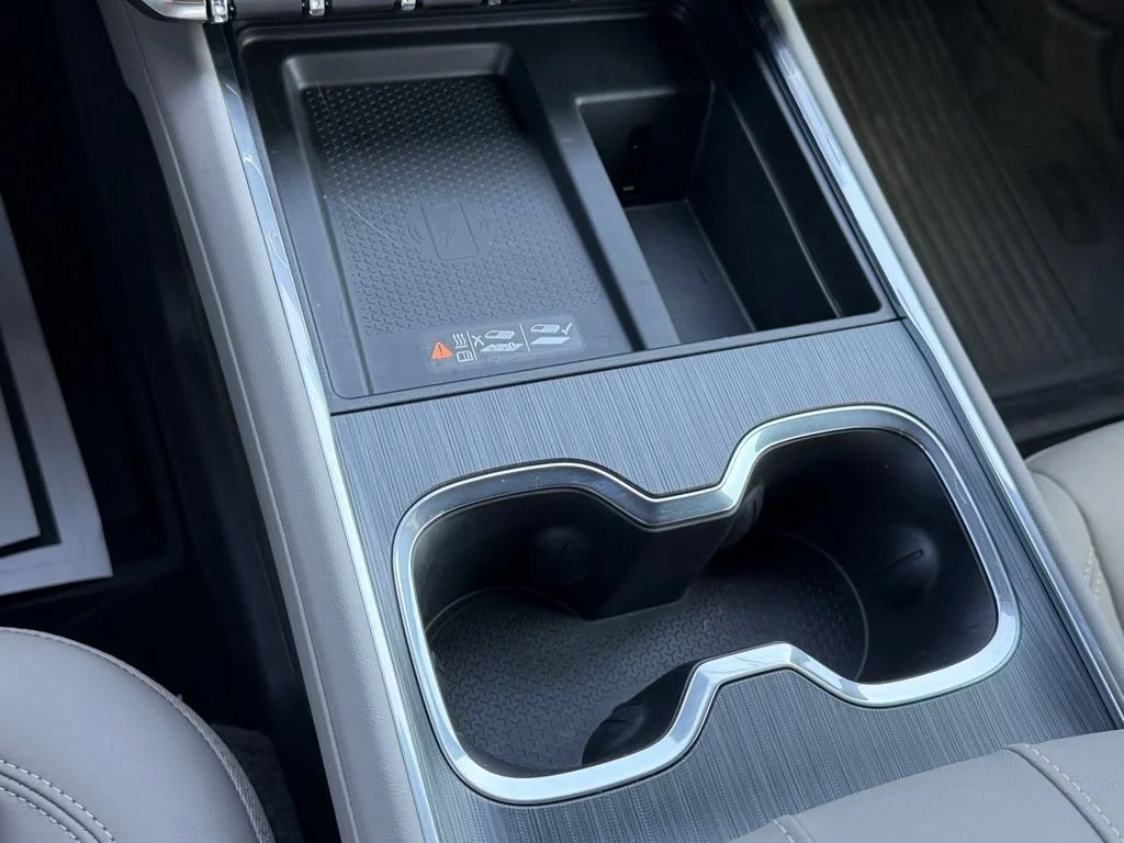New 2026 Sterling Metallic GMC Elevation image 7