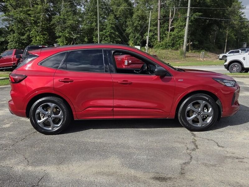 Used 2024 Rapid Red Metallic Tinted Clearcoat Ford ST-Line image 14