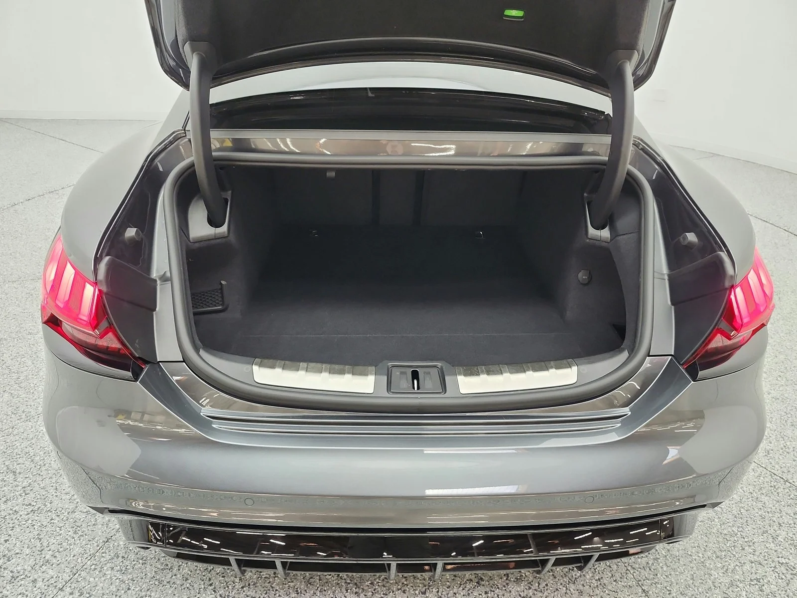 Used 2023 Daytona Gray Pearl Effect Audi Premium Plus image 21