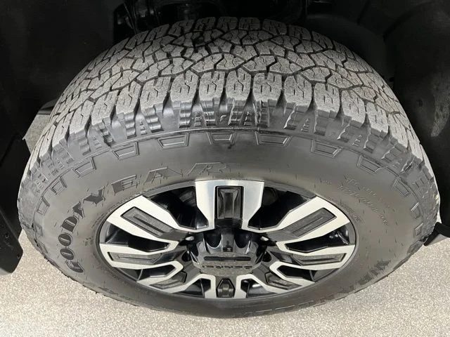 2025 GMC Sierra 2500HD Denali Ultimate - Photo 16