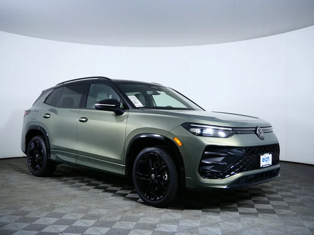 2026 Volkswagen Tiguan SE R-Line Black