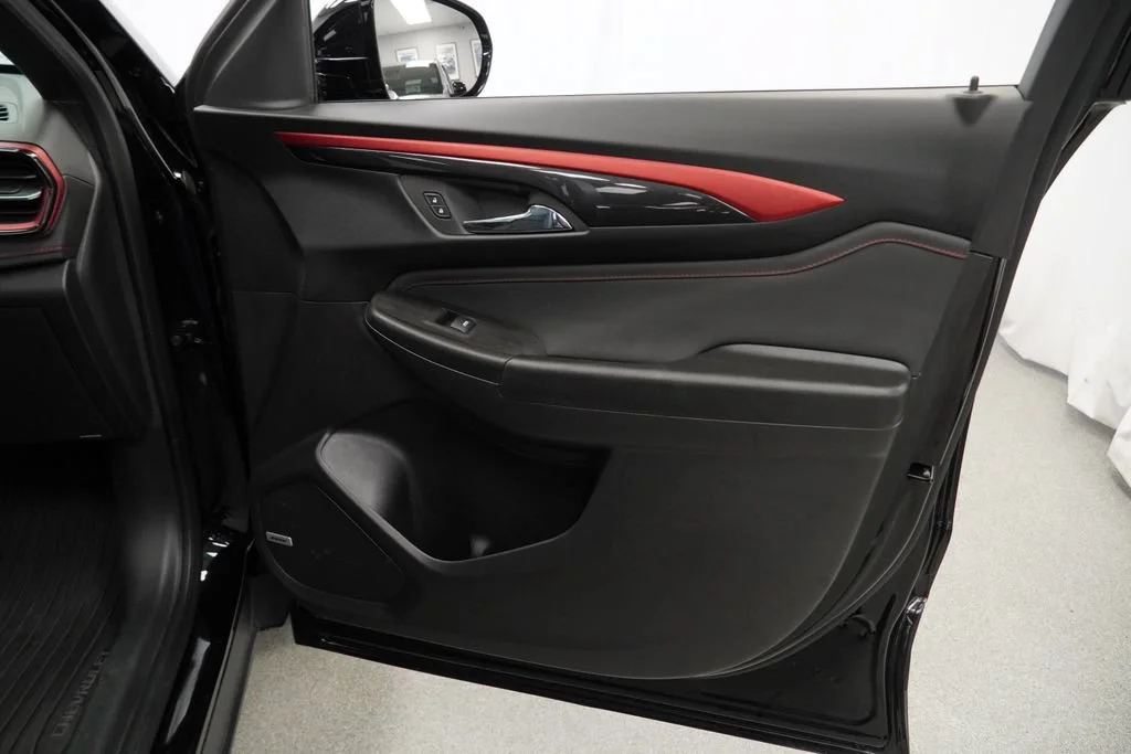 New 2026 Mosaic Black Metallic Chevrolet RS image 27